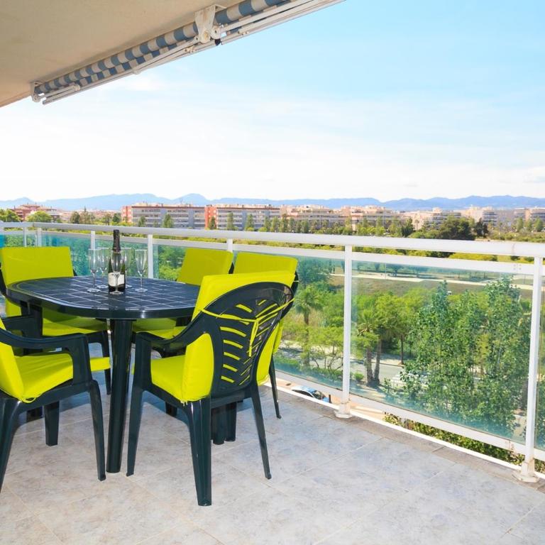 UHC Village Park Apartments - Apartamento de 2 dormitorios - 3