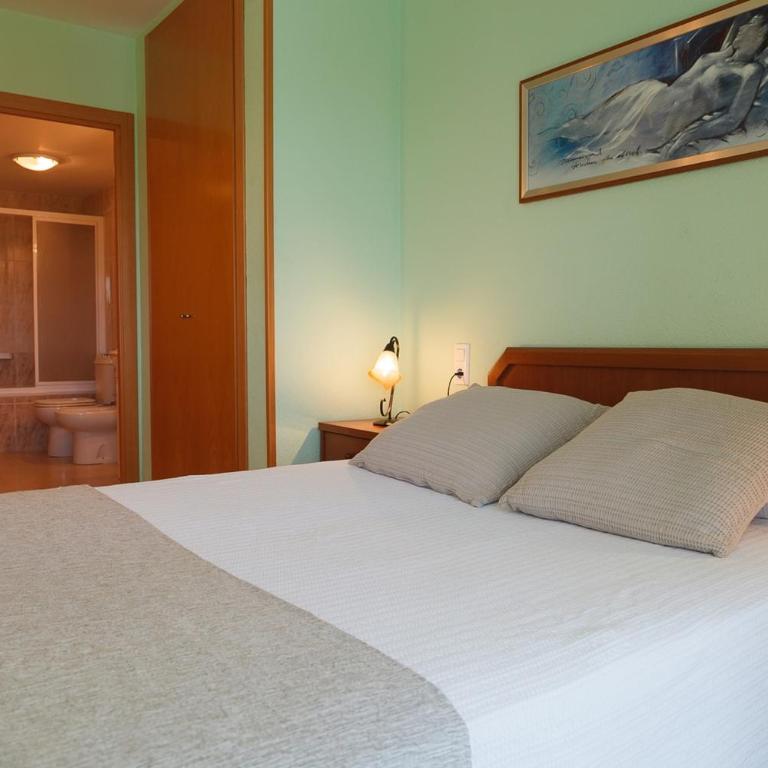 UHC Village Park Apartments - Apartamento de 2 dormitorios - 11
