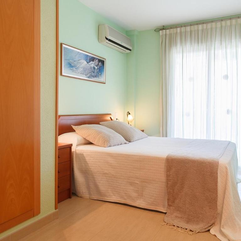 UHC Village Park Apartments - Apartamento de 2 dormitorios - 10