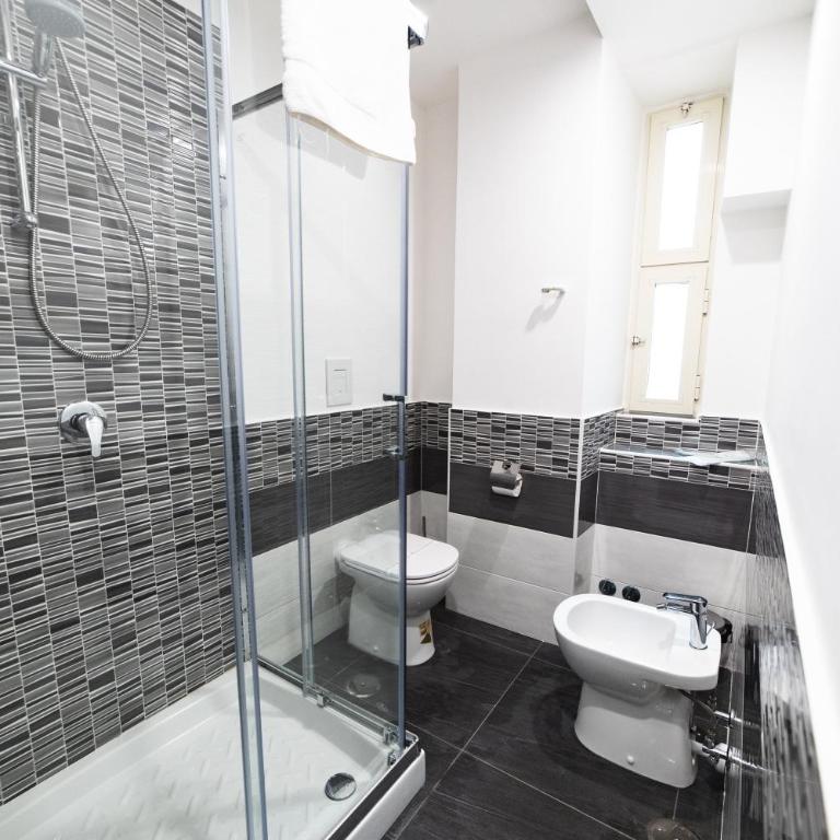 B&b Onda Napoli - Camera Matrimoniale con Bagno Privato - 6