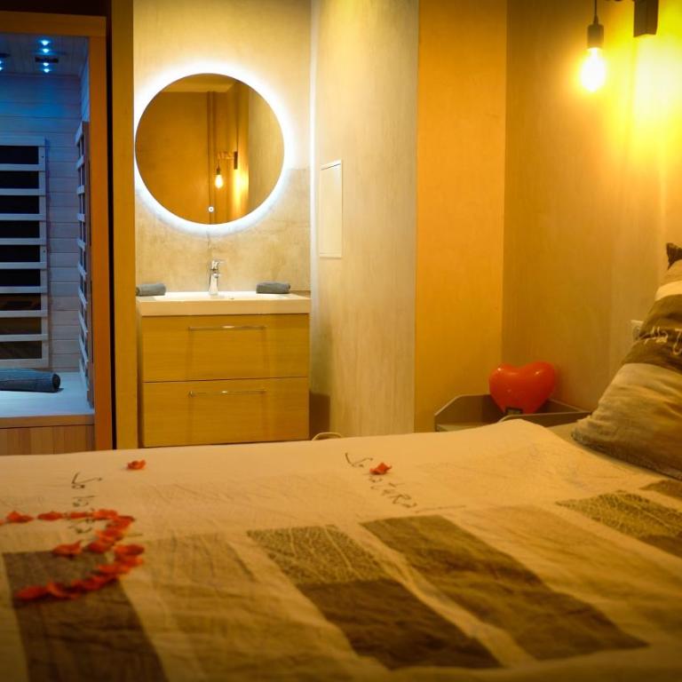 LE LOFT A BULLES (85m2 Jacuzzi Hammam Billiard Bar Douche Sauna) - Apartamento de 1 dormitorio - 9
