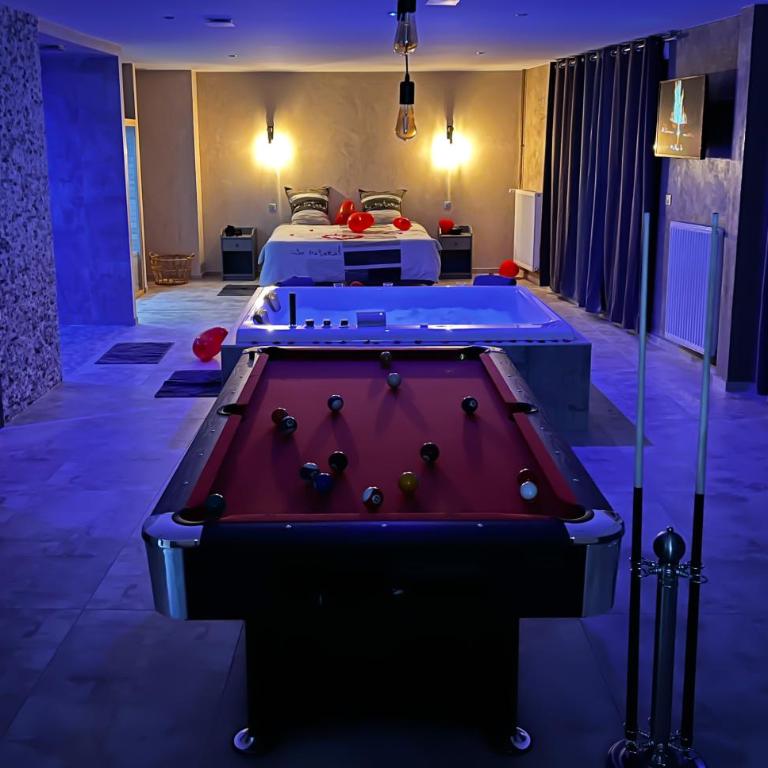 LE LOFT A BULLES (85m2 Jacuzzi Hammam Billiard Bar Douche Sauna) - Apartamento de 1 dormitorio - 21