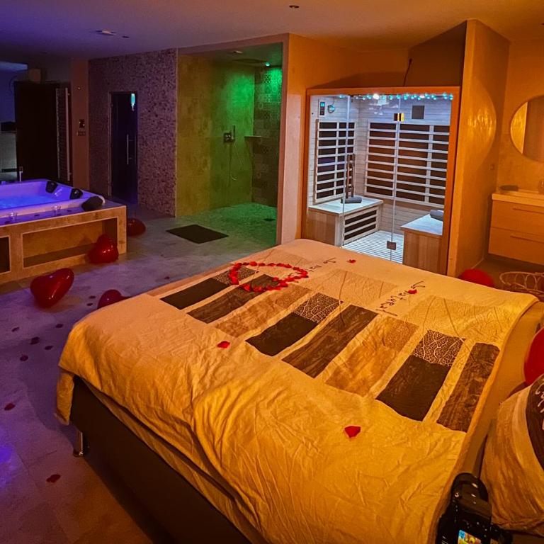 LE LOFT A BULLES (85m2 Jacuzzi Hammam Billiard Bar Douche Sauna) - Apartamento de 1 dormitorio - 25