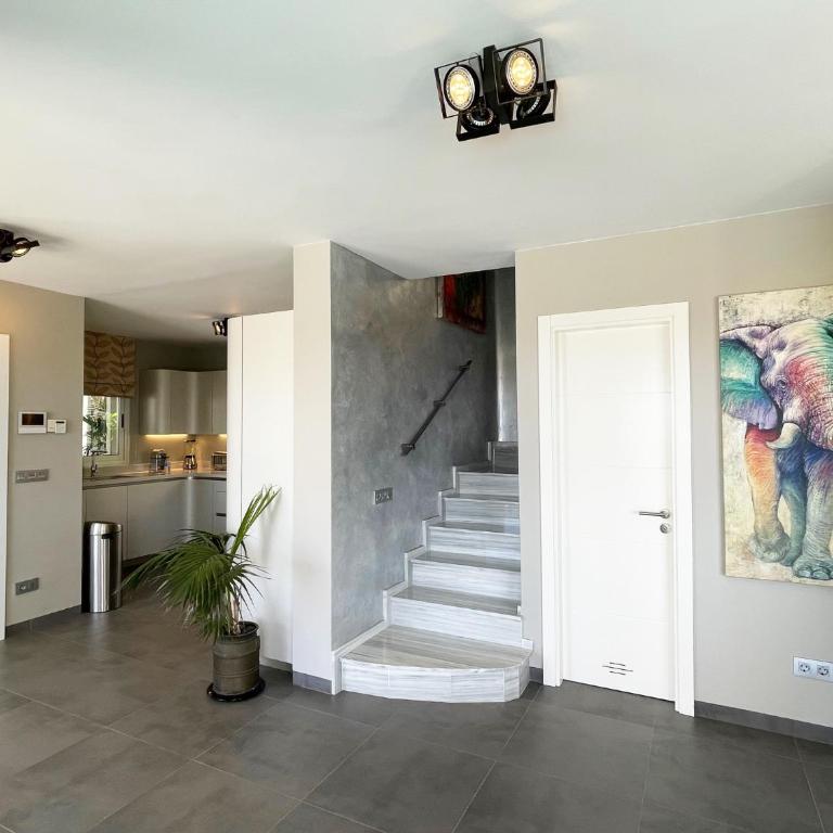 Luxury Villa Morelli with seaview & heated pool - Deluxe Villa - 18
