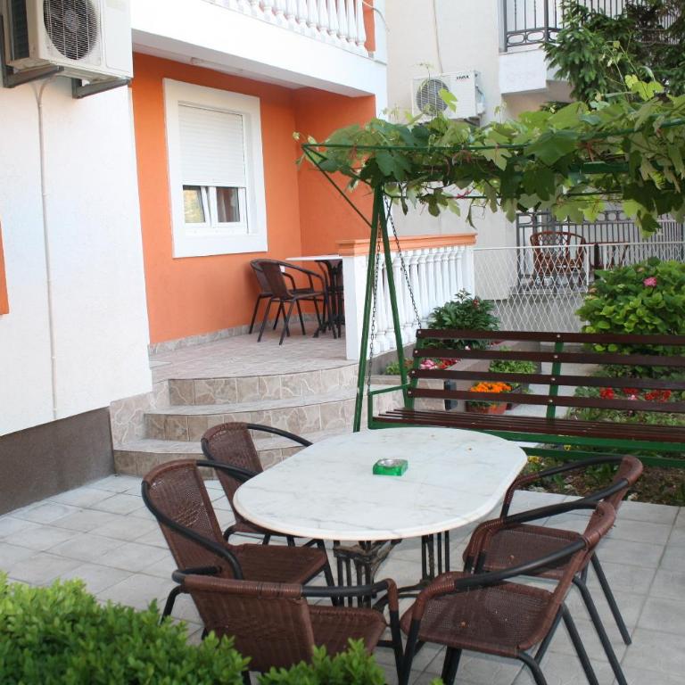 Apartments Brnjada - Apartman - 8