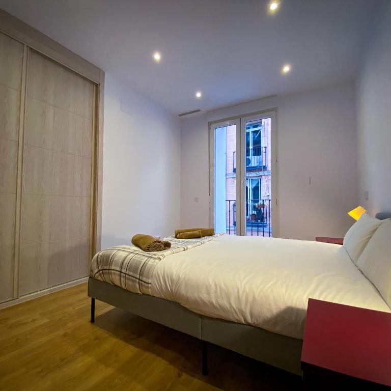 SOL Apartamento Madrid Centro junto a SOL - Three-Bedroom Apartment - 14