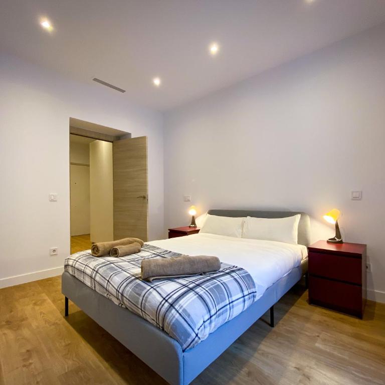 SOL Apartamento Madrid Centro junto a SOL - Three-Bedroom Apartment - 11
