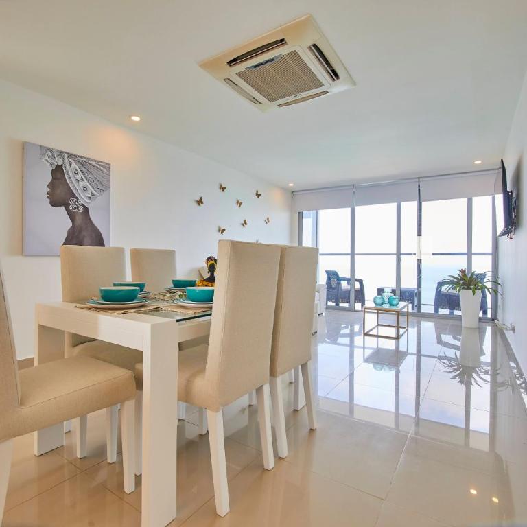 Beachfront Paradise with Outstanding Sunset Views - Two-Bedroom Apartment - 29