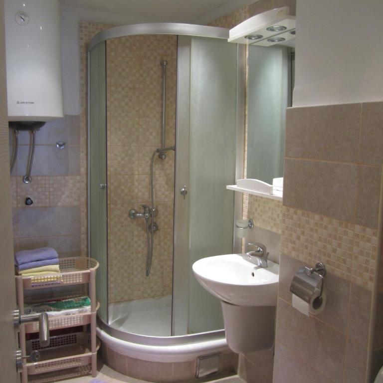 Apartment Ozana - Two-Bedroom Apartment - 11
