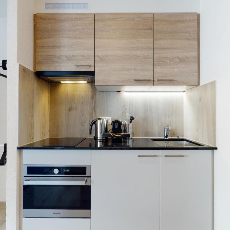 Nonanteneuf appart hōtel Aigle - contactless check-in - Deluxe Studio - 8