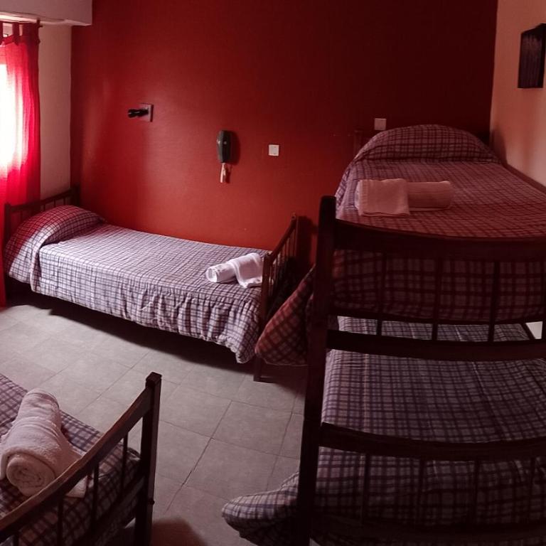 Hosteria Los Amigos - Classic Quadruple Room - 2