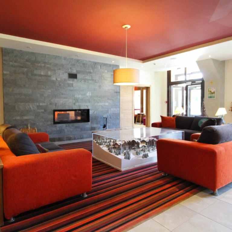 Newly redecorated 2-bed ski-in ski-out family apartment - Appartement avec Balcon - 25