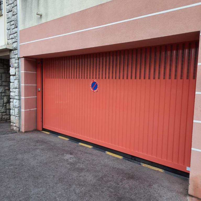 joli F2 46m2 menton centre, balcon,parking - Appartement 1 Chambre - 11