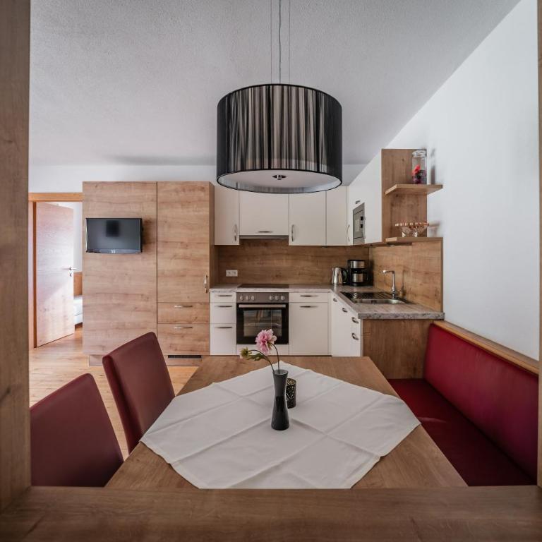 Gästehaus Fohringer - Apartment - 11