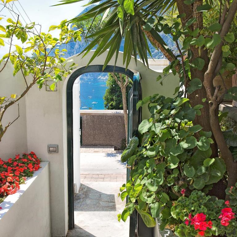 Villa Mariuccia Capri - Appartamento su 2 Livelli con 1 Camera da Letto, Terrazza e Vista Mare - 7