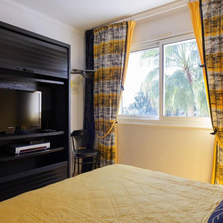 Juan Les Pins Near Cannes Beaches 18-20 Guests - Villa - 89