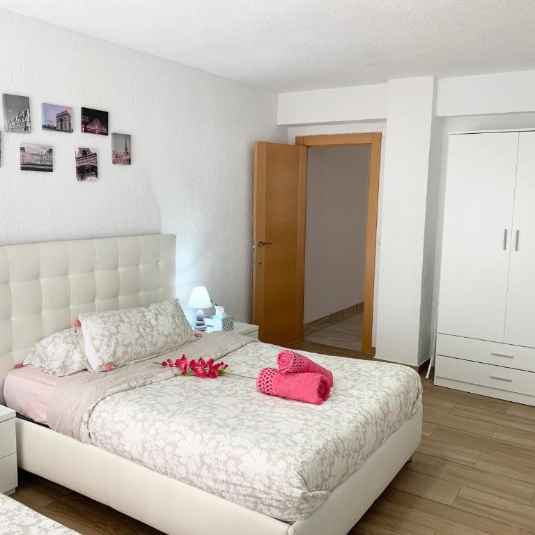 Boutique Apartment by the Sea - Apartment with Balcony - 22