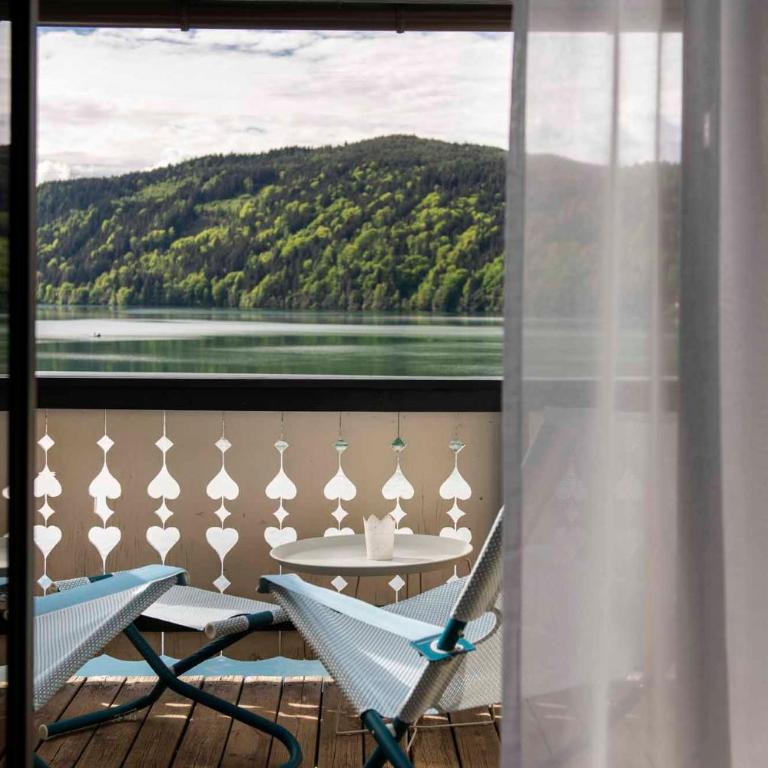 SEEGLÜCK Hotel Forelle Superior - Deluxe Doppelzimmer mit Balkon und Seeblick - 1