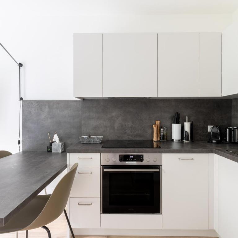 Limehome Linz Hopfengasse - Suite L mit 1 Schlafzimmer - 10