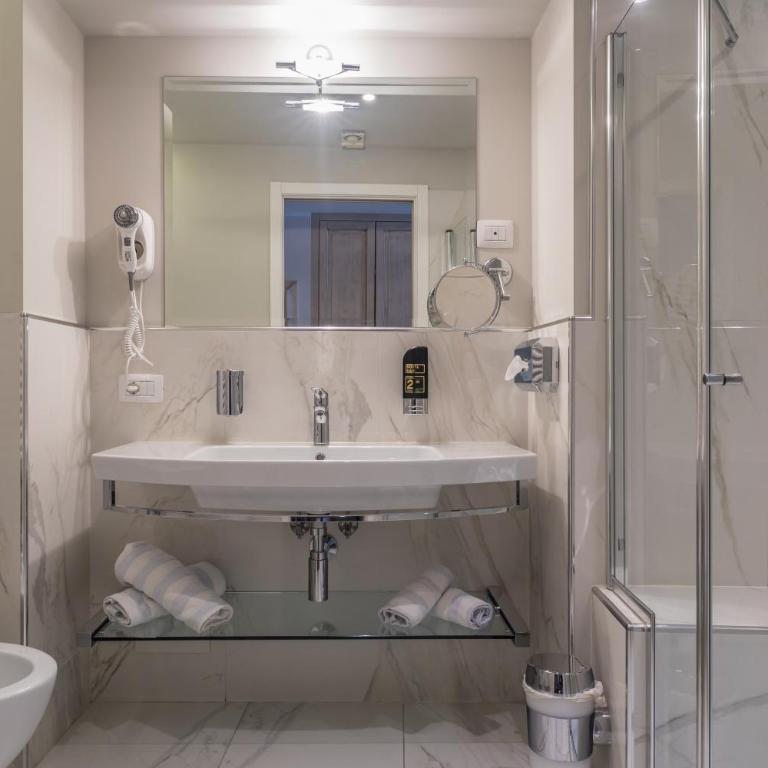 Lake Front Hotel Brenzone - Junior Suite Deluxe - 2