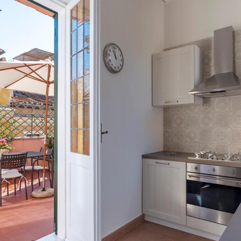 GuestHost - Trastevere Luxury Apartment with Terrace - Appartamento con 2 Camere da Letto - 32
