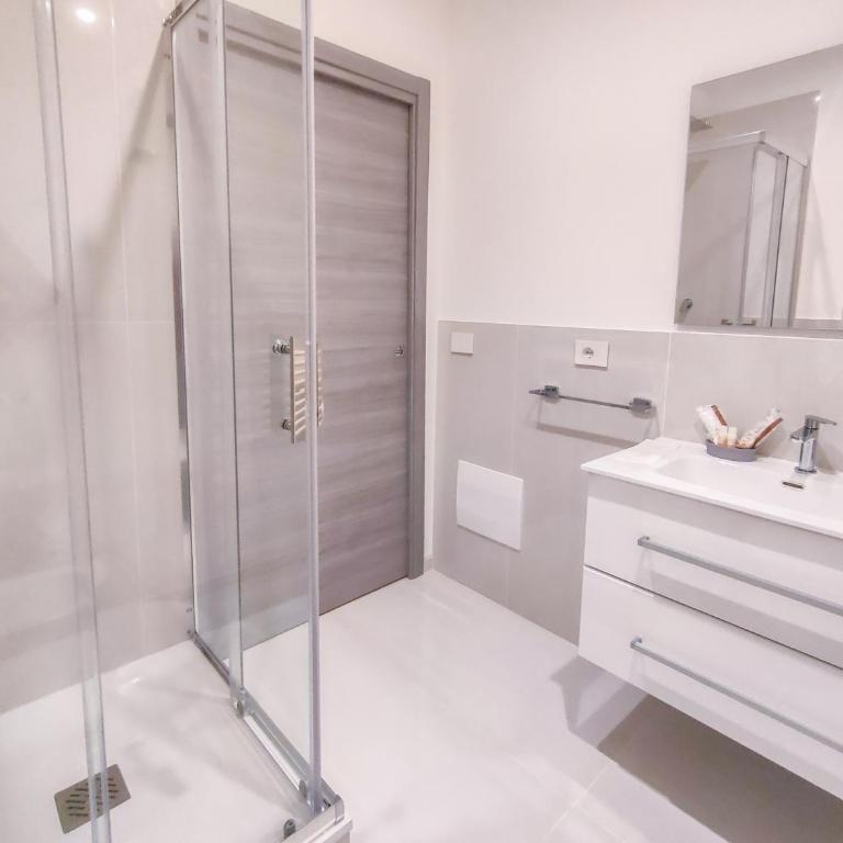 Cubacalatafimi Rooms - Deluxe Double Room with Extra Bed - 4