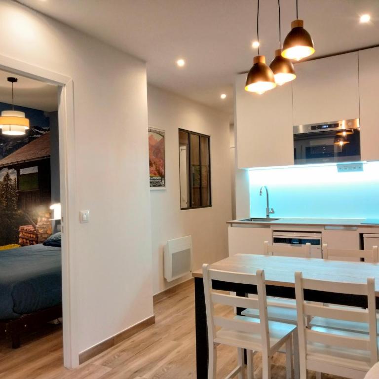 Panoramic Les Angles - Apartment with Lake View - 13