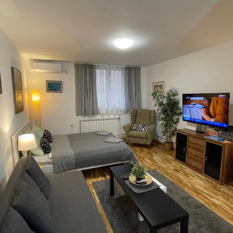 Axis Mundi - Deluks Studio - 10