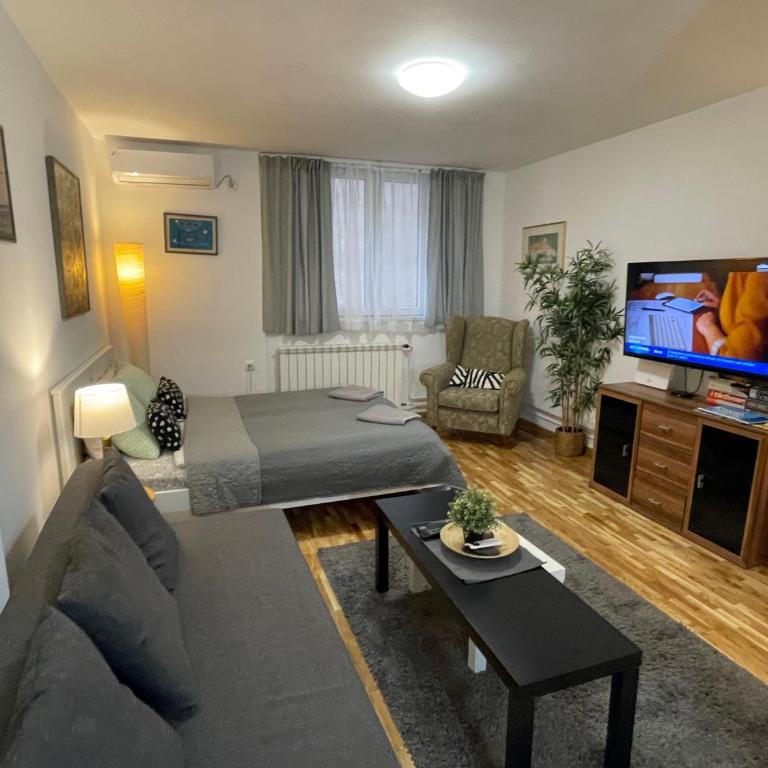 Axis Mundi - Deluks Studio - 6