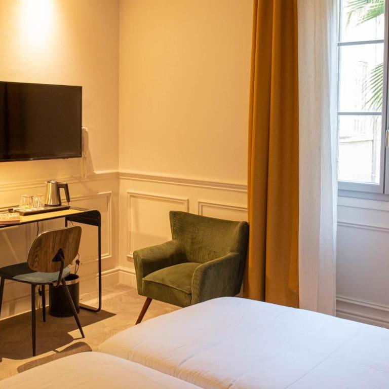 Hôtel Royal - Centre Comédie - Chambre Supérieure - 7