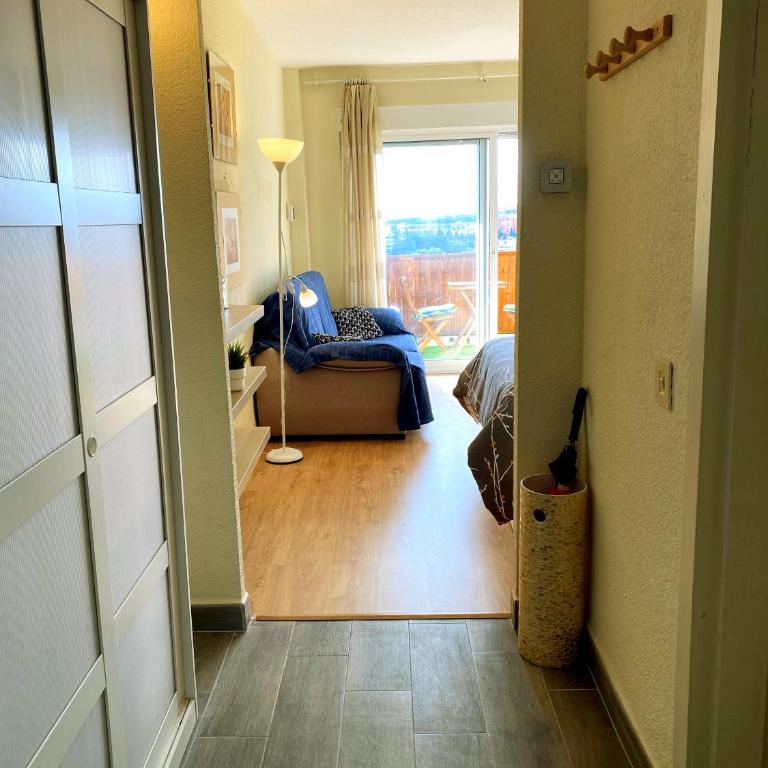 City Central Upper Floor Sunny Terrace - Apartamento Estudio - 32