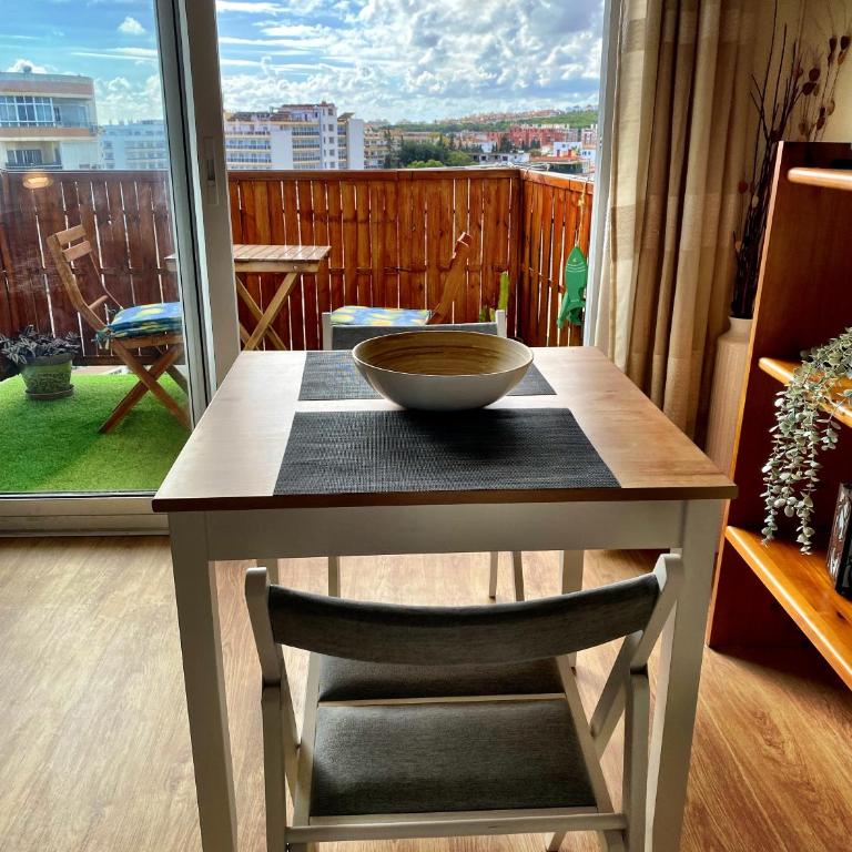 City Central Upper Floor Sunny Terrace - Apartamento Estudio - 48