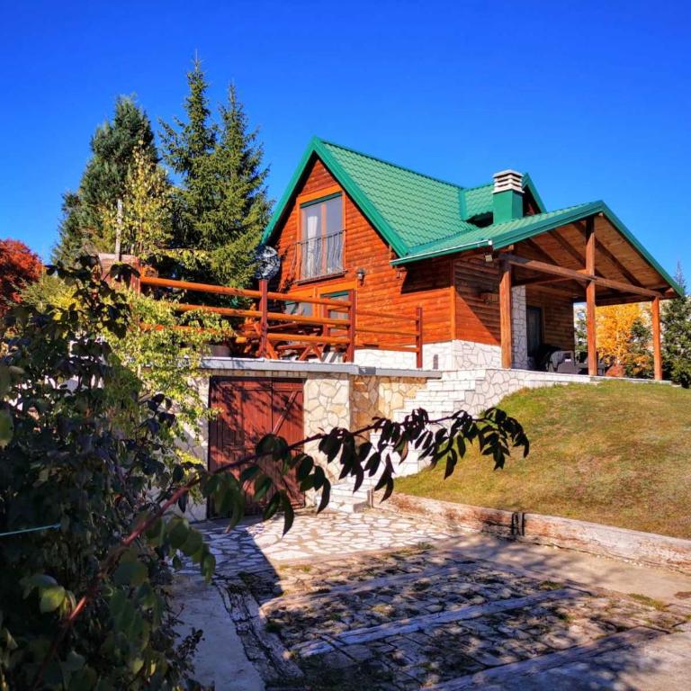 Mountain Star - Three-Bedroom House - 3