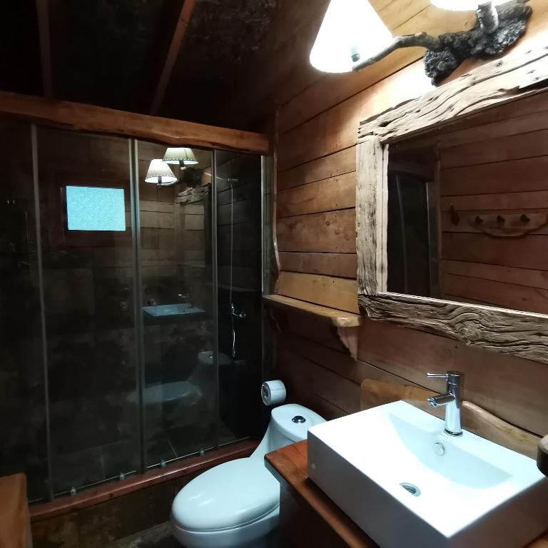 Cabañas Rústicas Pucón Río Trancura - Three-Bedroom Chalet - 10