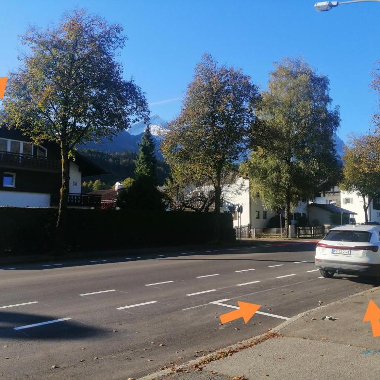 Maisonette Apartment DHH Zugspitzblick mit eigenem Garten - Maisonette-Apartment - 37