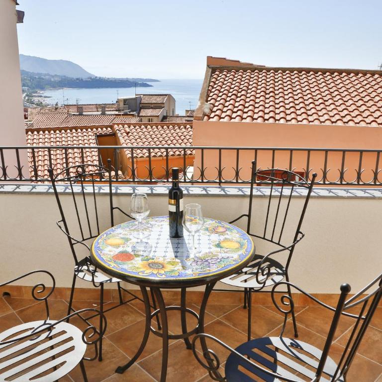 Terrazza della Rocca (by Vacation Service) - Casa con 2 Camere da Letto - 1