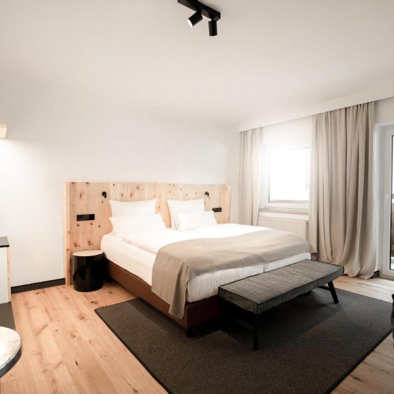 Hotel & Appartements Tiroler Buam - Deluxe Familienzimmer - 2