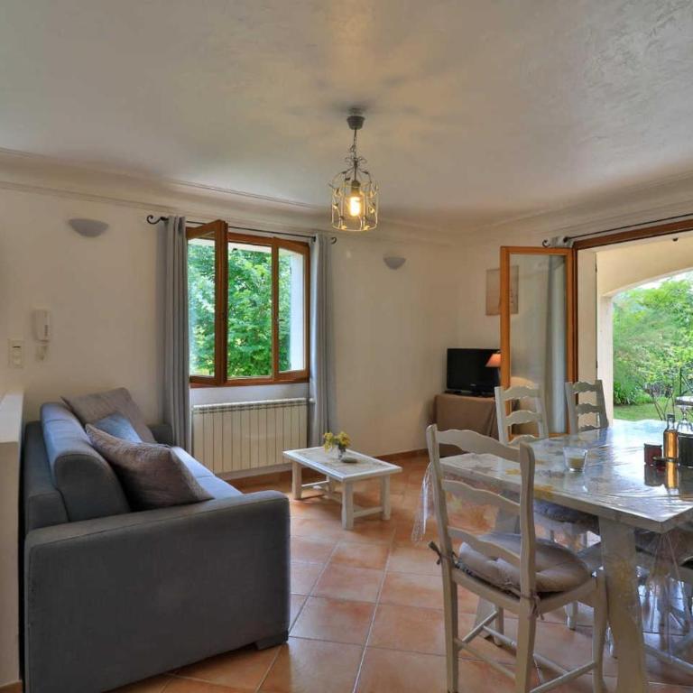 Charming Garden Apartment Near Grasse Cannes - Appartement - 2