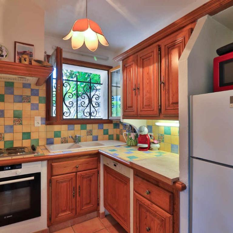 Charming Garden Apartment Near Grasse Cannes - Appartement - 4