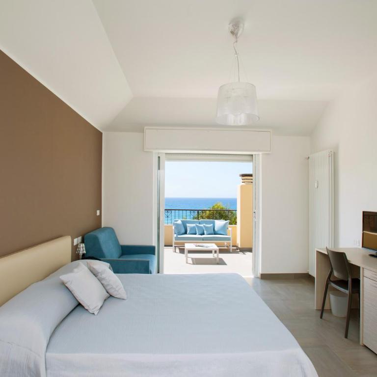 B&B Ligure Rooms - Camera Deluxe Matrimoniale con Vista Mare - 17