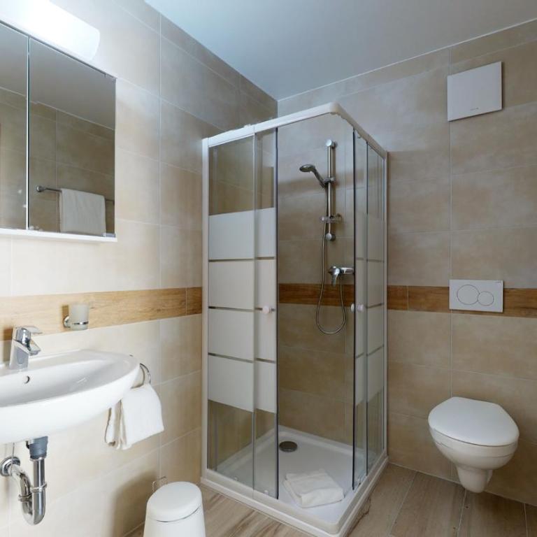Nonanteneuf appart hōtel Aigle - contactless check-in - Deluxe Studio - 9