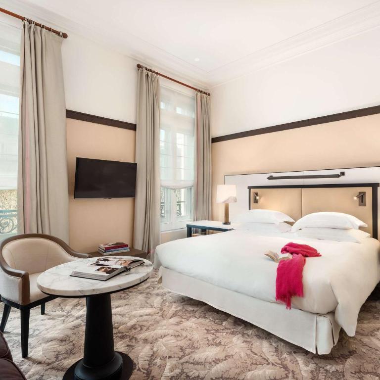 Hyatt Paris Madeleine - Chambre Lit King-Size Premium - 1