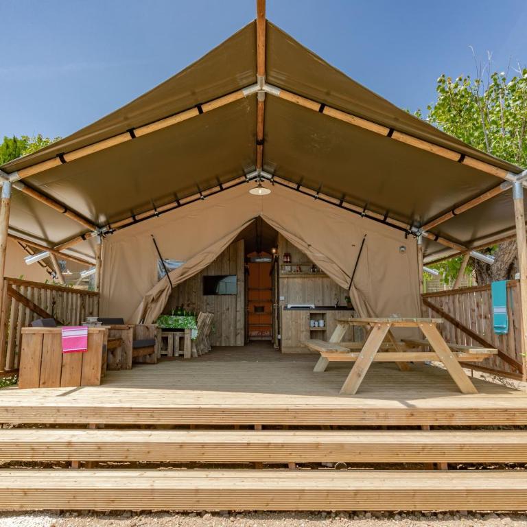 Village & Glamping Riva Blu - Großes Zelt - 12