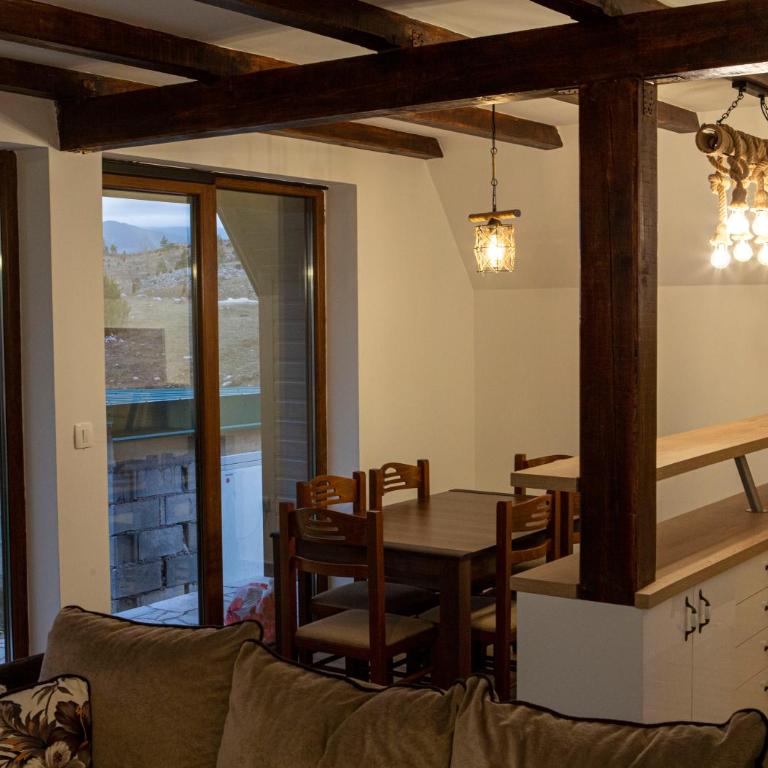 Villa Piece of Soul Zabljak - Three-Bedroom House - 27