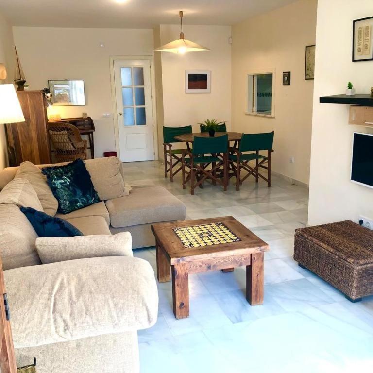 GATU PREMIUM Atico Sotavento playa, parking, terraza, piscinas, wifi y aire acc , " Preferente mayores de 21 años y familias " - Apartamento Deluxe - 4