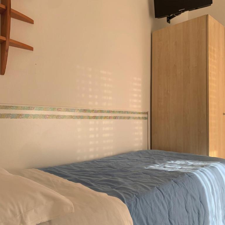 Albergo Moderno - Camera Singola con Bagno Privato - 3