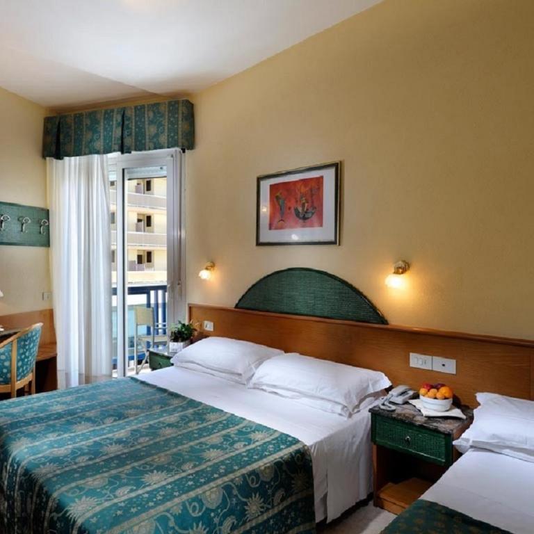 Hotel Bellevue - Camera Tripla con Vista Mare - 4