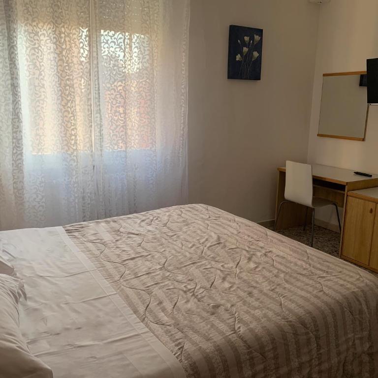 Albergo Moderno - Camera Matrimoniale - 8