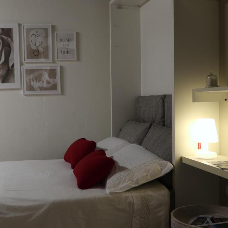 Domus Solarii Holiday Home - Camera Matrimoniale con Bagno Privato - 2