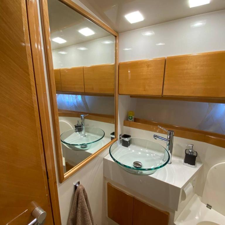 Motor Yacht Raffaelli "Bonita" - Camera Matrimoniale con Vista Mare - 12